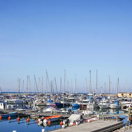 Дом отдыха Amazing In With Wifi